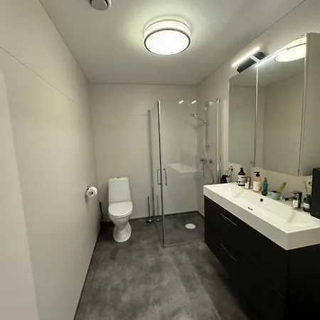 Ferienhaus Terraced House With Carport And Sunny Outdoor Areas - 7 Min From Ons *